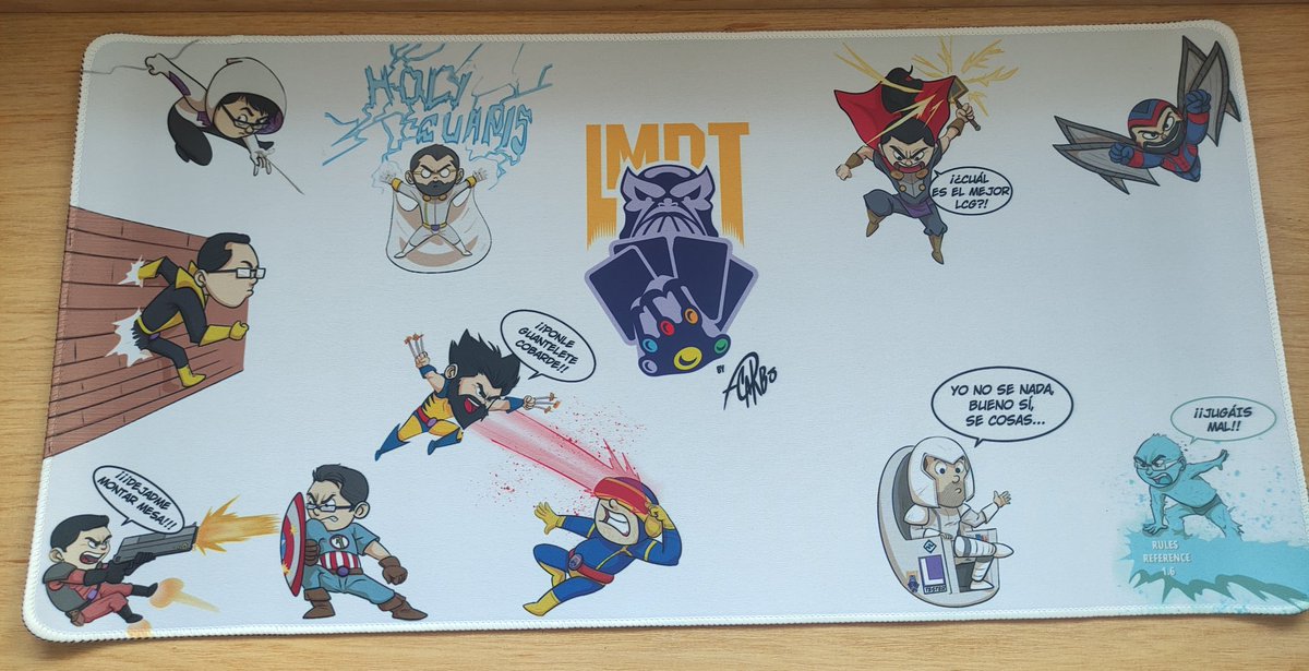 Antonio_Nerd's tweet photo. @TheRealCarbon creo unas caricaturas de los integrantes de @LaManodeThanos y alguno extra de la comunidad como @Juliofernav. Usando esas imágenes, diseñe un tapete que ha sido enviado a todos los que salen como sorpresa de Navidad! Muchas gracias por todo @TheRealCarbon https://t.co/2GYFeHVgO9