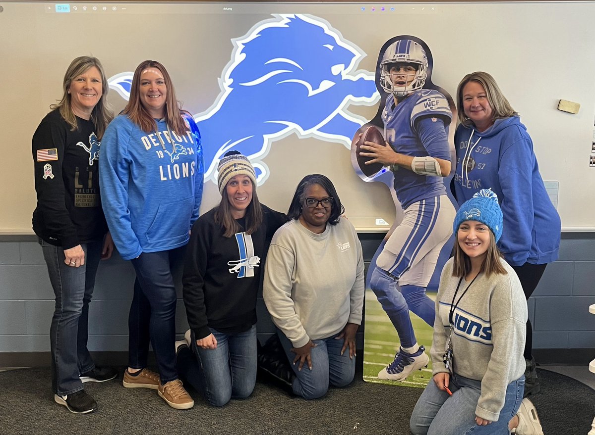 Coolidge 4th grade teachers are ready for game day! #GoLions #JaredGoff