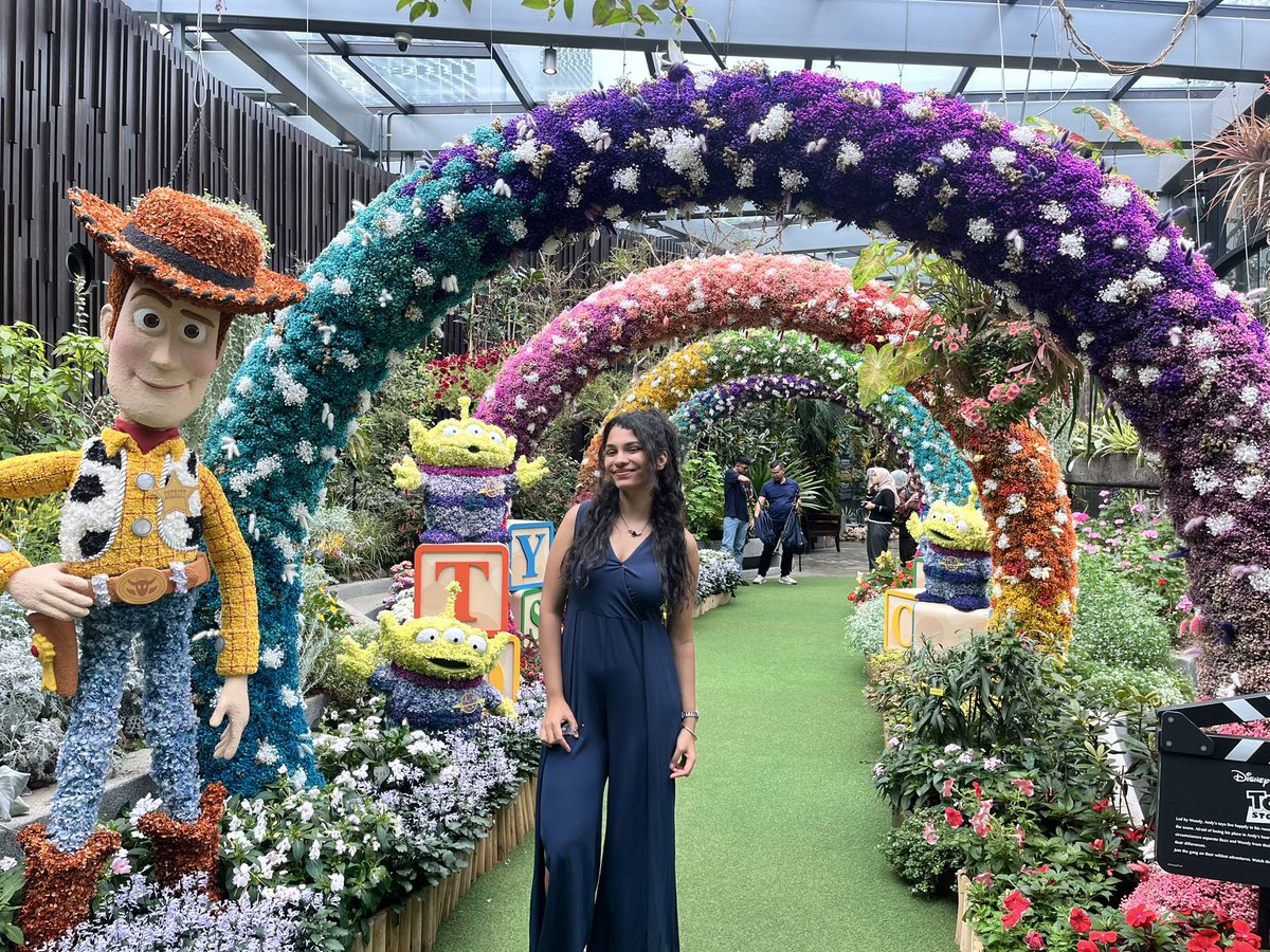 tan_ya_'s tweet photo. Gn from my arch nemesis 
📍Singapore https://t.co/SLrU8mKeF6