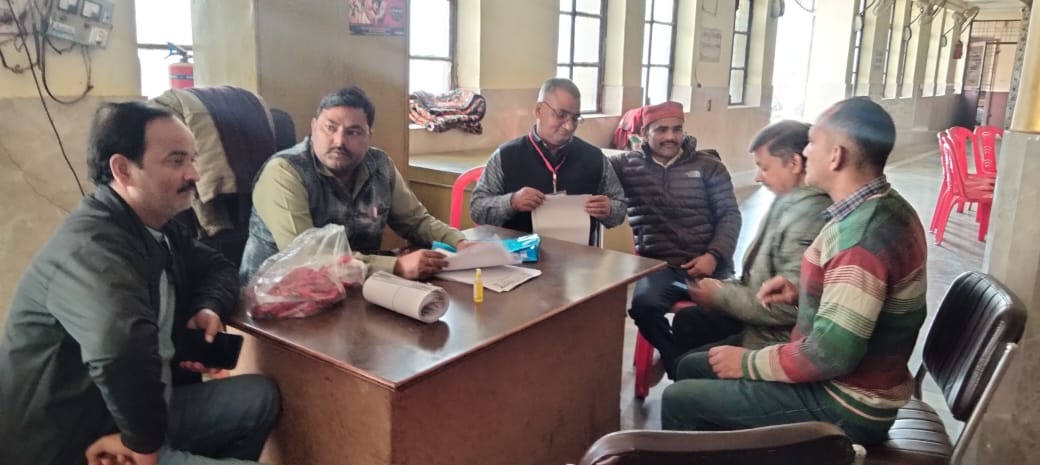 यूपी जर्नलिस्ट्स एसोसियेशन (उपजा)  की बैठक एवं समरसता भोज में साथी पत्रकार बंधुओं के साथ सहभागिता।