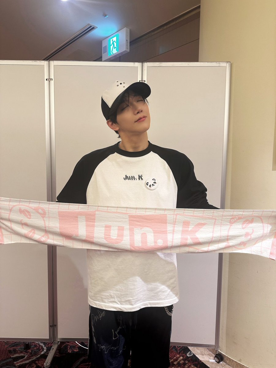 follow_2PMJP's tweet photo. Hottestの皆さん🩷

Jun. K Solo Tour 2025 “O/N”
初日の名古屋公演が終わりました！！

ジュンケイの歌声でお届けする新しいステージはいかがでしたか？

声援をありがとうございました🐼📣

素敵なサプライズも🎂💐🎁
またお会いしましょう〜🤙💋

#Jun_K #ジュンケイ
#SoloTour_2025
#ONtour2025 https://t.co/HzmN1PzbBL