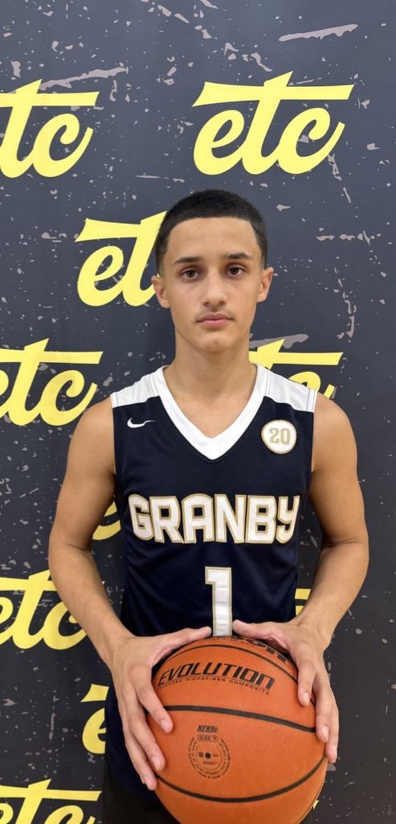Granby 6’0 CG Ryan Bailey, Ryan is in his first season with Coach Levi at Granby and he’s made his presence known as the lead guard for the program. He’s a crafty magician guard who works really well in the PNR, nice tight handles that are quick and precise, and great touch