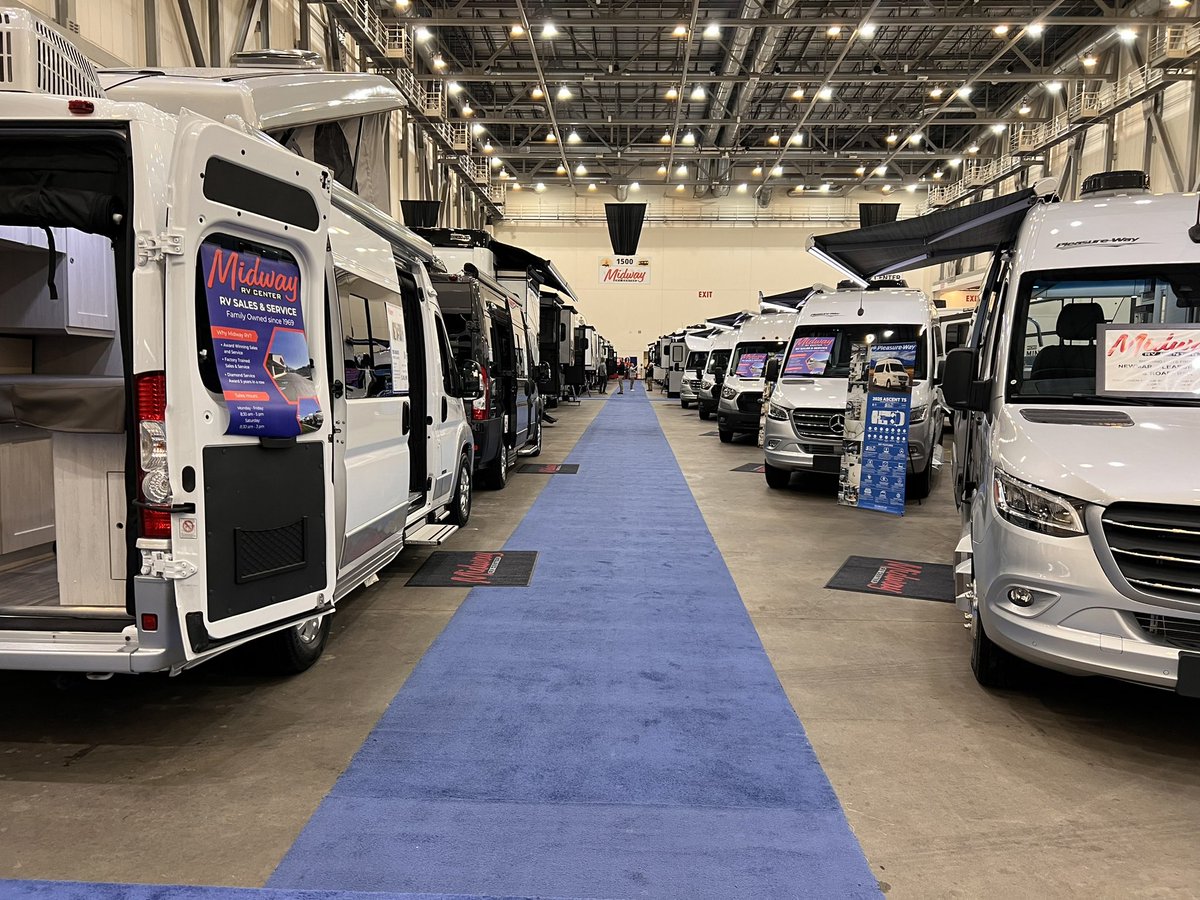 MidwayRV's tweet photo. Grand Rapids Camper Travel &amp; RV Show is happening this weekend! 
Show hours: 
Friday 1/17: 12pm - 9pm 
Saturday 1/18: 10am - 9pm 
Sunday 1/19: 11am - 5pm 
We have coaches from @GoNewmar, @pleasurewayrv &amp; Roadtrek on display! https://t.co/tvnQwv88hv