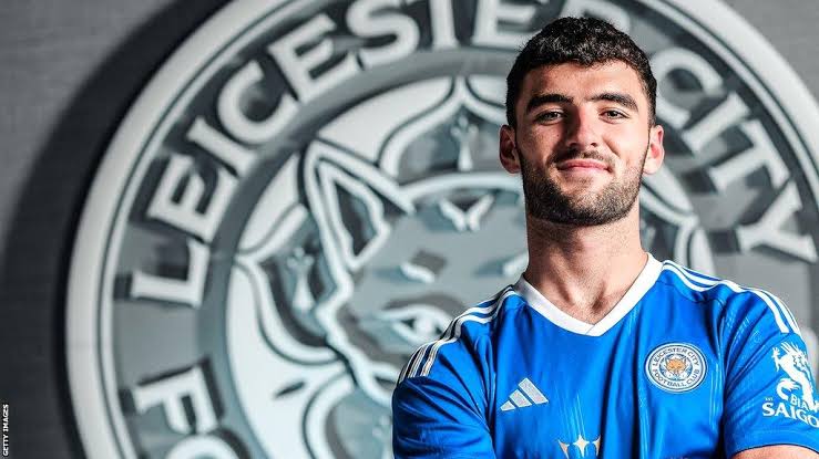 cuzcuzverde's tweet image. ❗️#Leicester City paid for #Cannon in 2023 £7.5m to #Everton. Now in this £10m sale to #SUFC, Everton picked up a further £2.5m. Everton made a profit of £10.5m on the operation and Leicester (without possible Add-Ons) made a profit of £0 #LCFC
