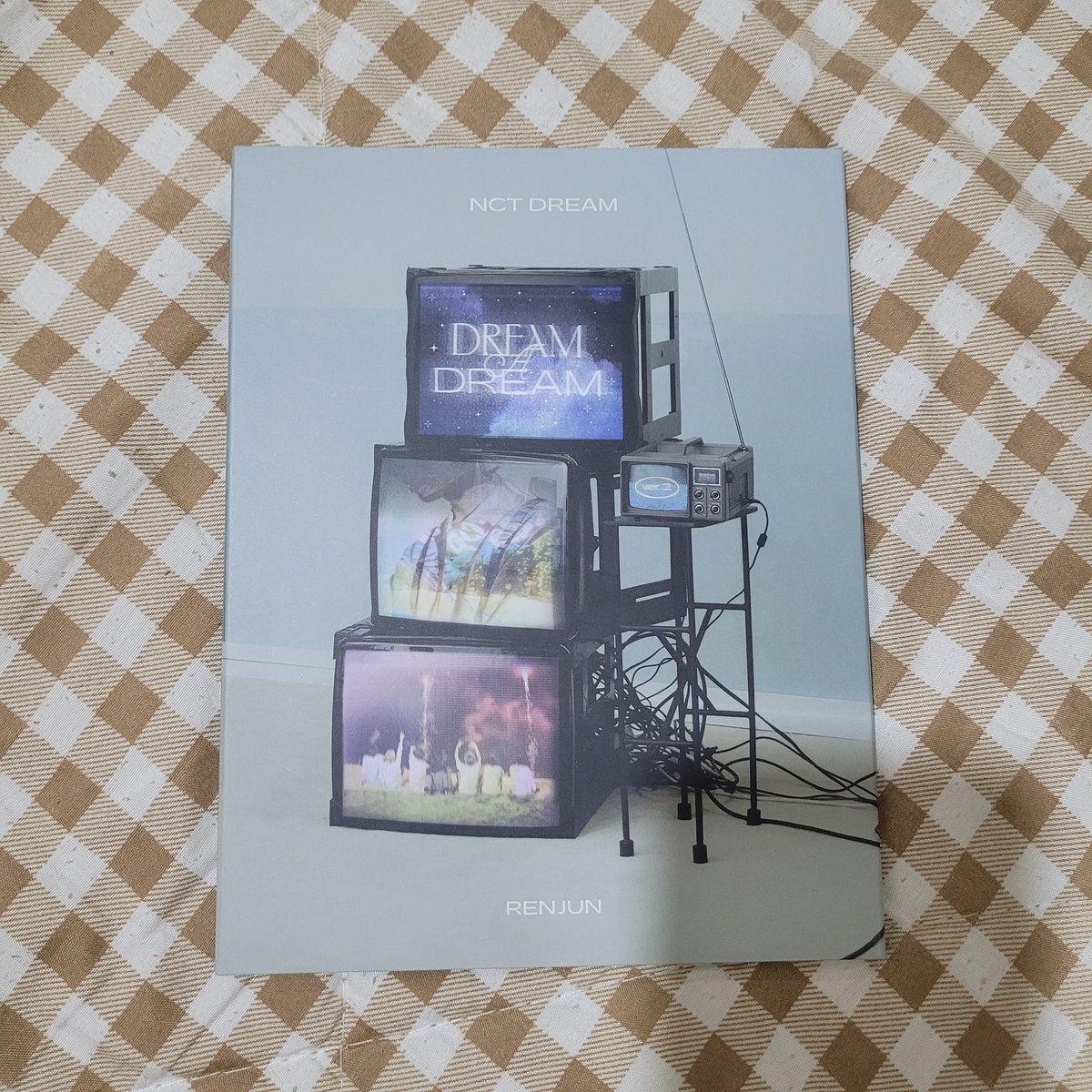 sphytchy__'s tweet photo. โปสการ์ดในฟตบ. Dream A Dream 
น้องอินจุน มี8ใบ ขายเทค่ะ 270 รส.

สนใจเมนชั่นหรือทักเด็มมาได้จ้า🫰🥰

#ตลาดนัดnct #ตลาดนัดอซท #ตลาดนัดอซทดรีม #ตลาดนัดnctdream #renjun #인준 https://t.co/mRpJ6VoeqT
