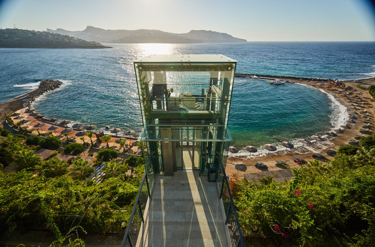 Geçmişten bugüne imza attığımız projelerle gurur duyuyoruz. ,Estetik ve fonksiyonel tasarımıyla öne çıkan Bodrum The Bo Viera projemizi sizlerle paylaşıyoruz. 1977'den beri hem estetik hem de teknolojik çözümlerle beklentilerinizi yükseltmeye devam ediyoruz. #merihasansor