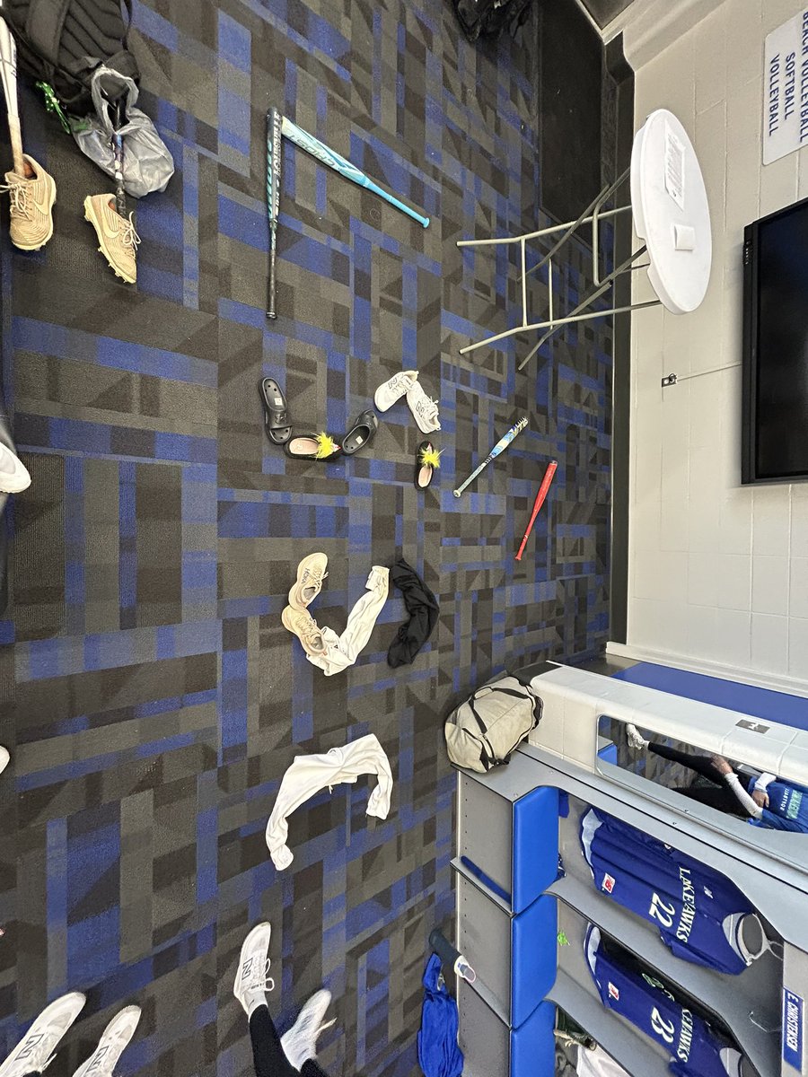 Emma Chisholm tweet media