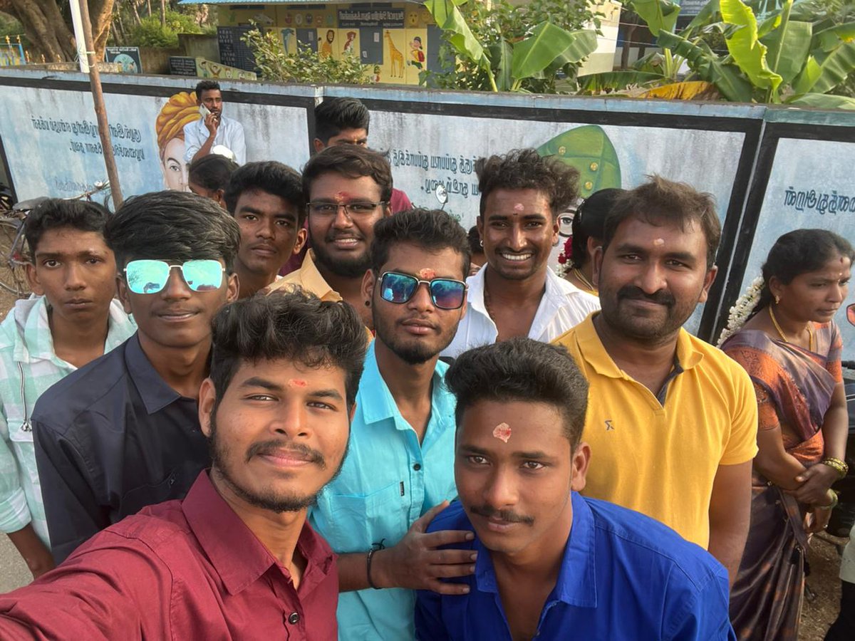 CSudhak14144471's tweet image. அழகுத் தம்பிகளோடு அருமையான தருணம்...

#பொங்கல்2025 #HappyPongal2025 #TNPongal #pongalcelebration #பொங்கல்நல்வாழ்த்துக்கள்