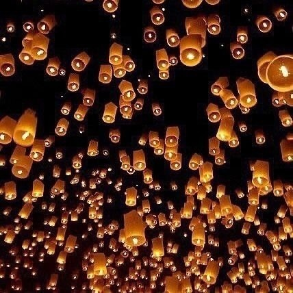 artindetails's tweet photo. a sky full of lanterns https://t.co/bPrnCWMY1m