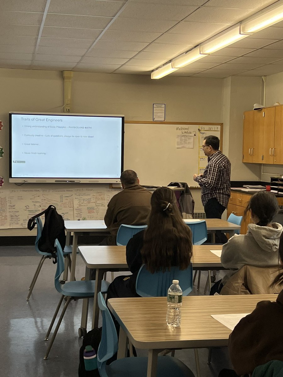 Mrs. Strauch tweet media