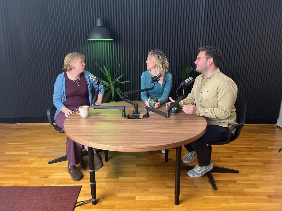 British Institute at Ankara (@thebiaankara) on Twitter photo 🎧 Catch up with the Heritage Türkiye Podcast with us!
Today we are revisiting Episode 4: Small Things, Big Stories. 🎙 In this episode, <a href="/GursuIsilay/">isilay gursu</a> and <a href="/peterjcherry/">Peter Cherry</a> are joined by <a href="/EmmaBaysal/">Assoc Prof Beadolog</a> , associate professor at <a href="/arkeobilkent/">Bilkent Archaeology</a> , to discuss her fascinating project. 🎧 Catch up with the Heritage Türkiye Podcast with us!
Today we are revisiting Episode 4: Small Things, Big Stories. 🎙 In this episode, <a href="/GursuIsilay/">isilay gursu</a> and <a href="/peterjcherry/">Peter Cherry</a> are joined by <a href="/EmmaBaysal/">Assoc Prof Beadolog</a> , associate professor at <a href="/arkeobilkent/">Bilkent Archaeology</a> , to discuss her fascinating project.