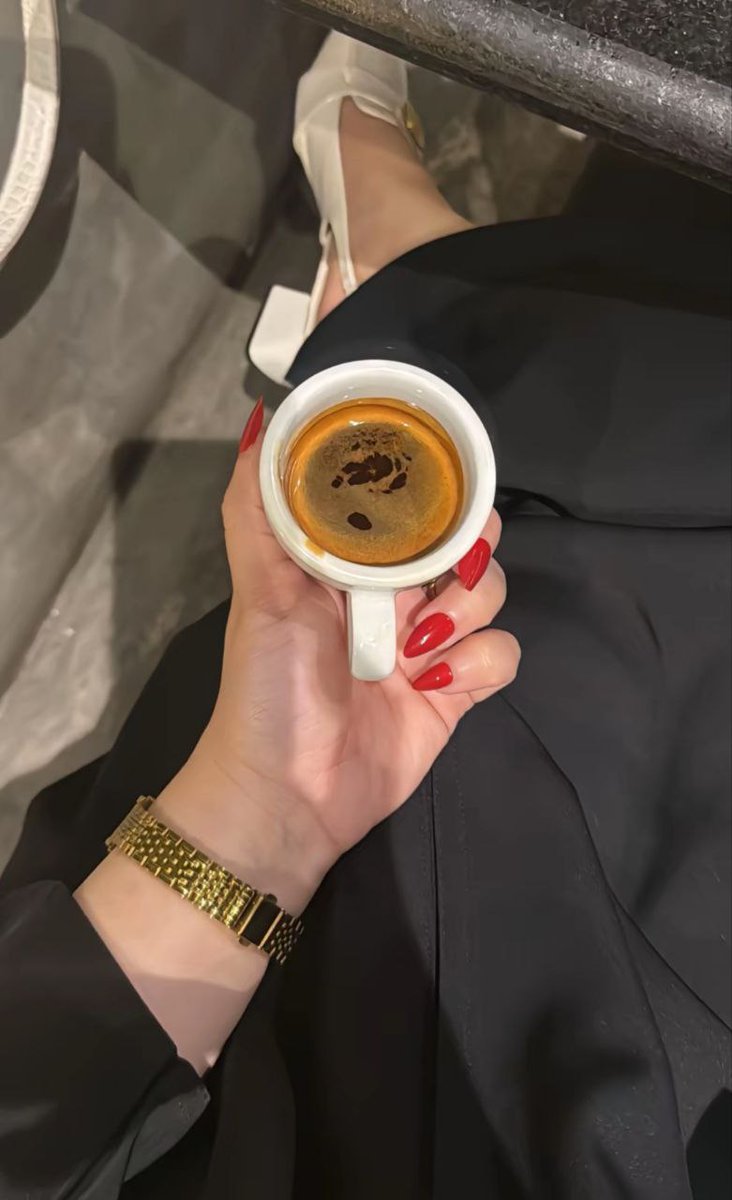 مو شـرط تصـبح كل الأوقـات لمّـاح
تـرا التـغـابـي مـن فـنون الذهـانه 👌🏻