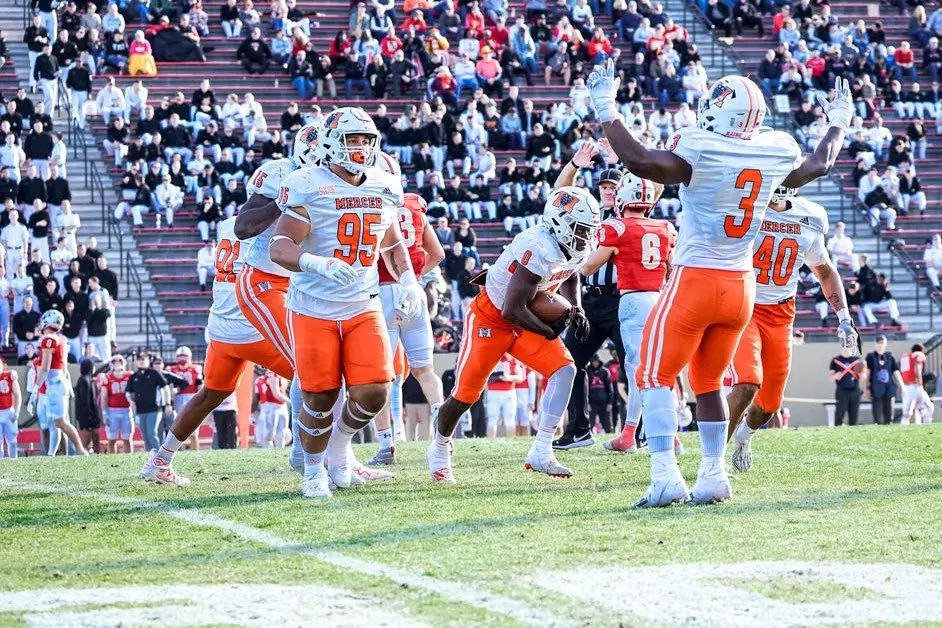 Aiden Holewski (@aidenholewski40) on Twitter photo Blessed and thankful to say, I’ve received a full ride offer from Mercer university!! Thanks to <a href="/coachLong95/">Jimmy Long</a> ‼️‼️ Blessed and thankful to say, I’ve received a full ride offer from Mercer university!! Thanks to <a href="/coachLong95/">Jimmy Long</a> ‼️‼️