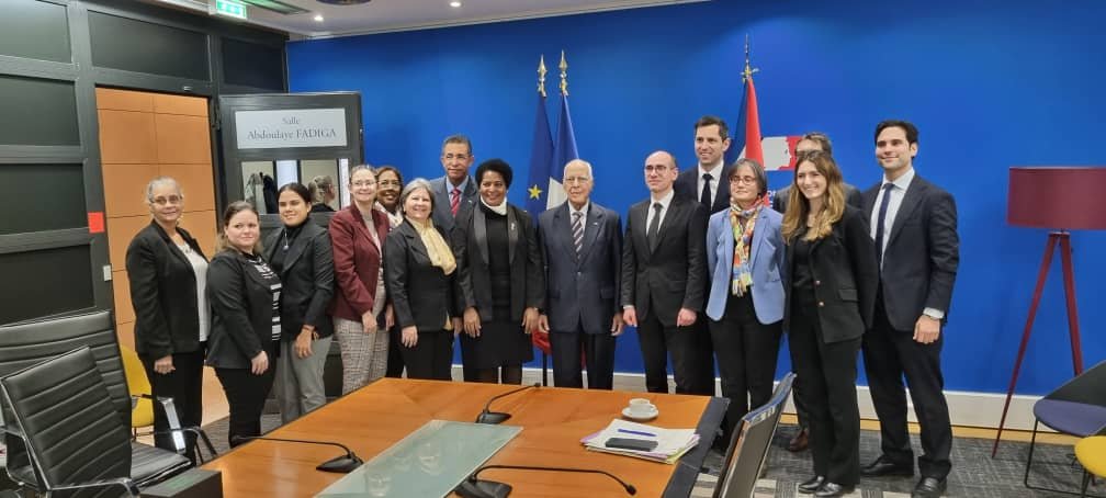 Cuba🇨🇺 y Club de París🇫🇷 logran importante acuerdo para reordenar la deuda externa

Viceprimer Ministro Ricardo Cabrisas y el Presidente del Club de París,Bertrand Dumont presidieron las delegaciones

Se agradeció sensibilidad y comprensión de difícil situación que vive la isla⤵️