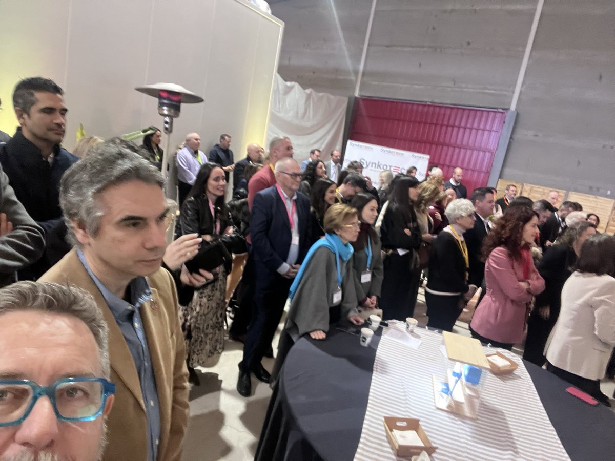 solanell's tweet photo. Sort i encerts en aquesta nova aventura @AmadeuBonet i a tot l’equip!! https://t.co/0WpeJMe5MR https://t.co/9BE1X49Ir3