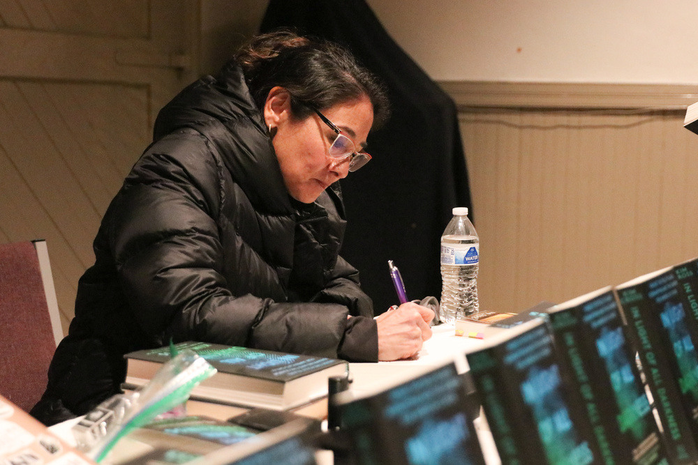 UGA_Online's tweet image. Congrats to @UGAGrady&apos;s Low-Residency MFA in Narrative Nonfiction program for a successful, creative, and slightly snowy residency in Athens this year! ❄️✒️

📷: Moni Bassu, Sarah Freeman, Kim Cross

#narrativewriting #writing #ugamfa #narrativenonfiction #GradyCollege