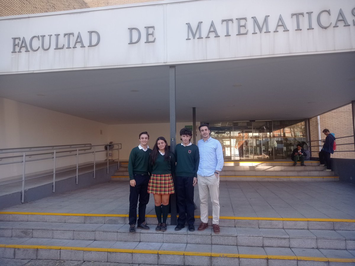 Colegio Los Rosales tweet media