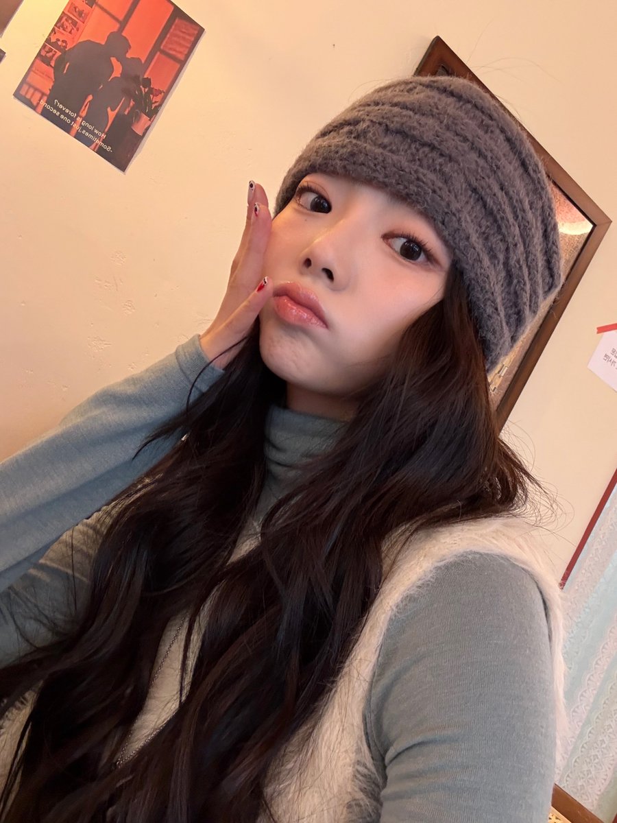 RBW_PURPLEKISS's tweet image. [#고은]

포근..☁️ 

#퍼플키스 #PURPLE_KISS #GoEun