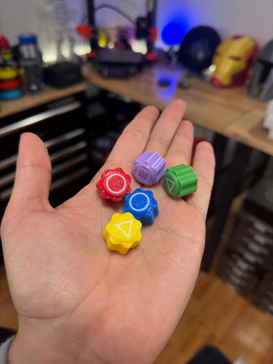 Cults3D's tweet image. 🦑 Squid Games Gonggi Multicolor &amp;amp; Single Color print • STL files
➡️ Download 3D print model: cults3d.com/:2644840
💡 Designed by @Jocoque