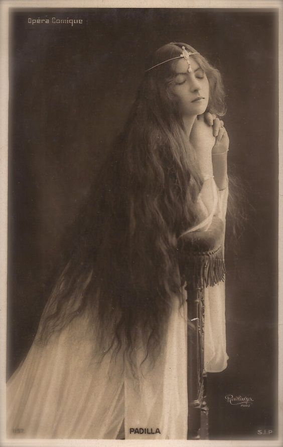 WikiVictorian tweet media