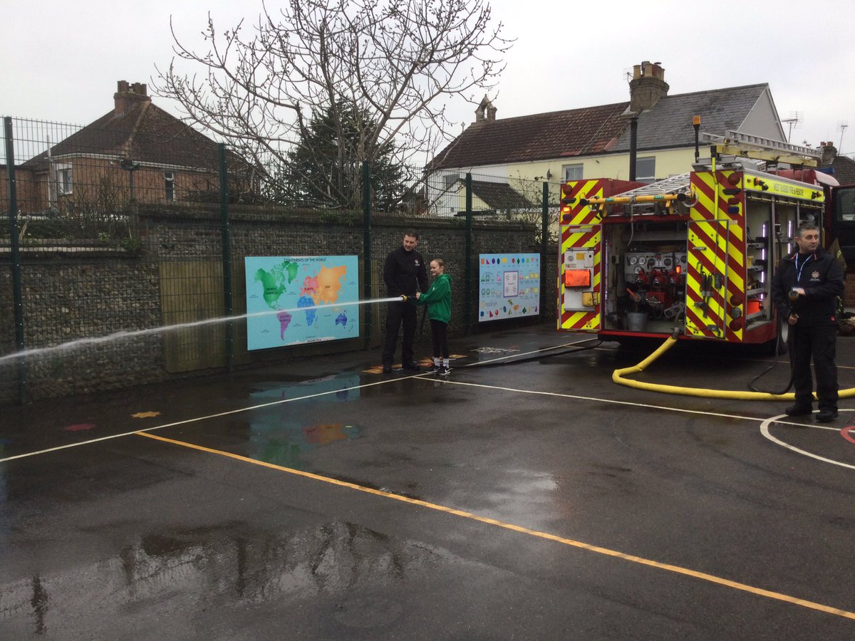 LyminsterEvents tweet media