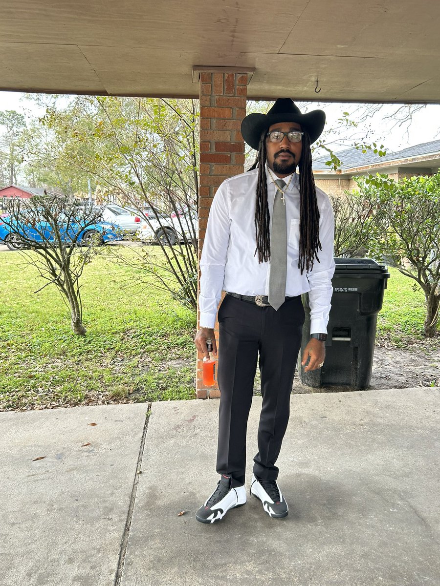 muddmademe's tweet photo. Mr Clean up nice #RipUnk https://t.co/pybu0F3Djd