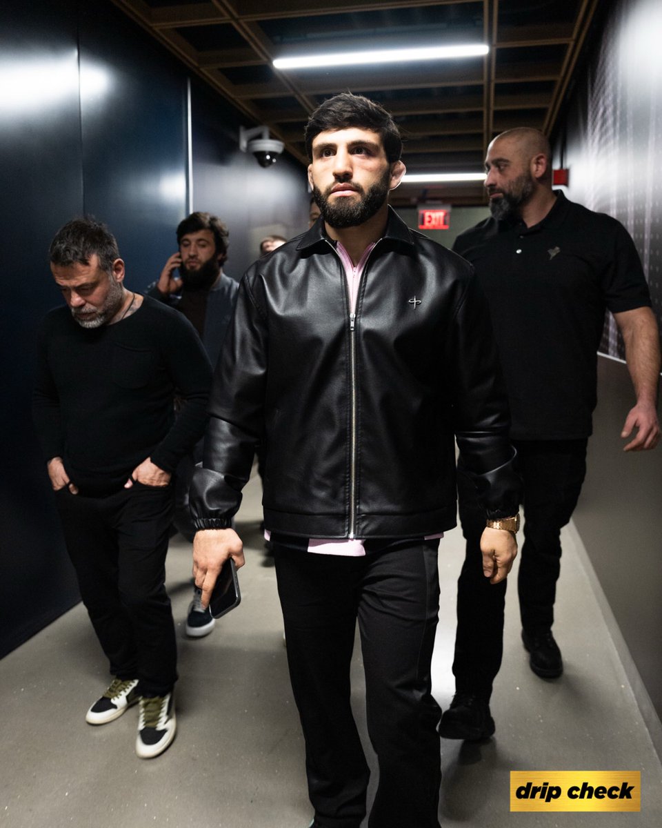 luisrguez_mma's tweet photo. ⏳ ¡COMIENZA LA CUENTA ATRÁS PARA EL #UFC311!
👉 ¿Algunas PREDICCIONES para MAÑANA? ¿Tienes algún COMBATE FETICHE?
👀 ¡TE LEO ABAJO!
#UFC #MMA #UFCTwitter #MMATwitter #UFCSpain #MMASpain https://t.co/ChUhCOTTuy