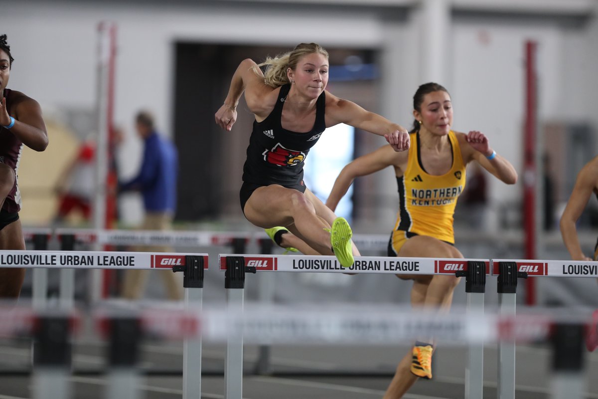 Starting our day off with a DUB 😤

Maya Follmer takes 1st place in the Women's 60m Hurdles with a time of 8.78 which ranks 10th in program history 

#GoCards