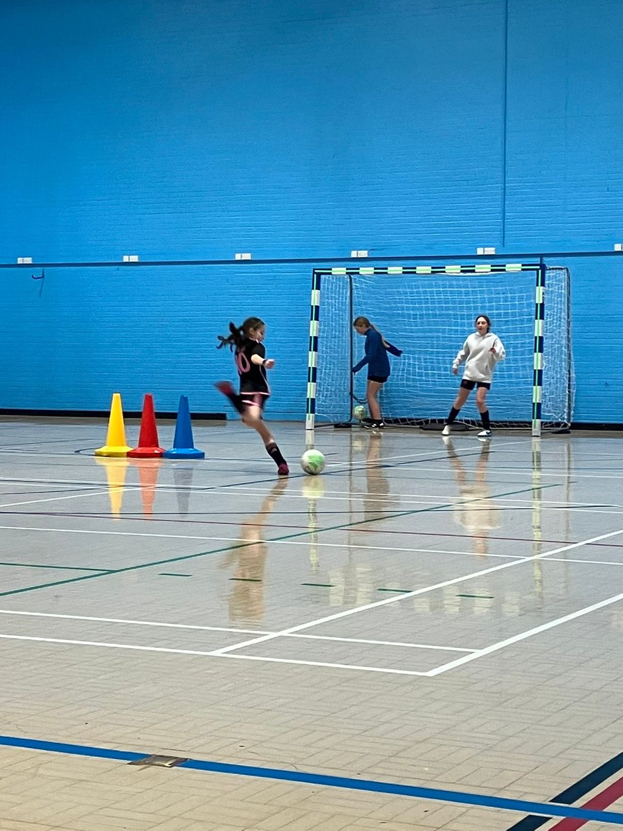Our sessions this week focused on turning with your back to play, keeping the ball close and shielding it from the defender. 

Here’s our Lionesses in action last night. The Wildcats will have a go tonight and all the boys have smashed it all week. Some smart cookies out there.