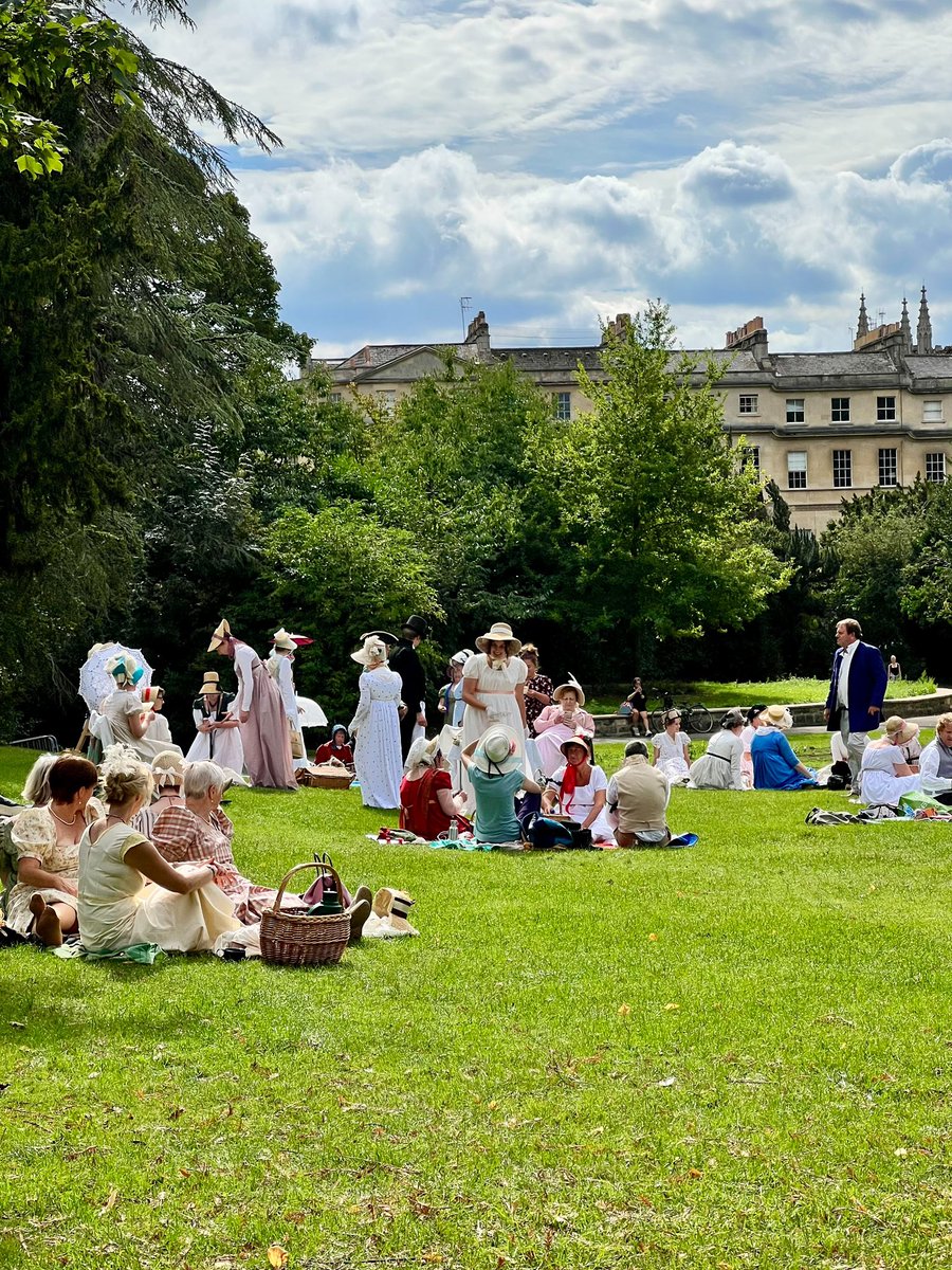 theoldbuilding's tweet image. An afternoon in Bath during the Jane Austen festival