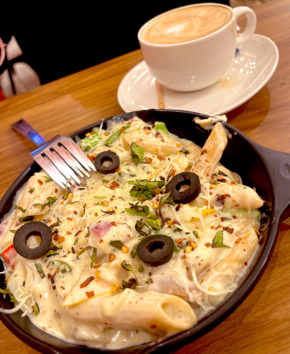 Crack_Brainn's tweet photo. Pasta, coffee, and us—life’s simplest joys all in one place. 🍝☕ https://t.co/10IkbMtSyk
