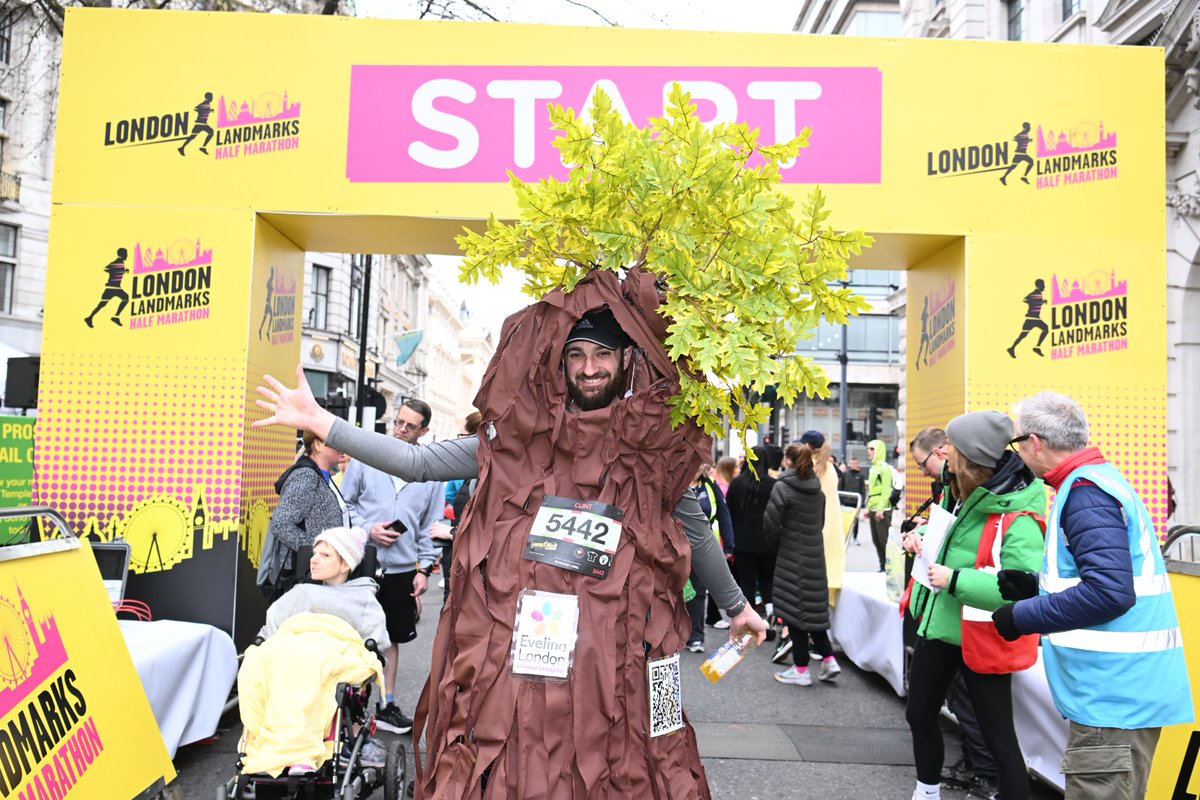 London Landmarks Half Marathon (@llhalf) on Twitter photo We’d love to know if you're attempting to set a Guinness World Record at LLHM 2025 so we can support you!
Let us know what you're aiming for by getting in touch with us at support@llhm.co.uk 💛 We’d love to know if you're attempting to set a Guinness World Record at LLHM 2025 so we can support you!
Let us know what you're aiming for by getting in touch with us at support@llhm.co.uk 💛