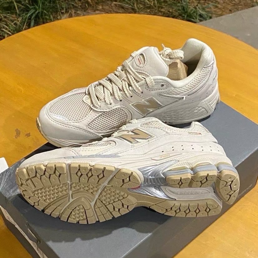 aftertaste_me's tweet photo. #newbalance2002 ml2002r3 sale ⭐️ .ᐟ
* ของช็อปจีน 🇨🇳 ราคาเริ่มต้น 3,090฿ ส่งฟรีค่า
♡ มีไซซ์ 36-44,45 eu 👟 ྀི ราคาแล้วแต่ไซซ์น้า
♡ รอพรี 10-15 วันหลังส่งออกนะคะ (⁎˃ᴗ˂⁎) 🧚🏻♀️🫶🏻 https://t.co/FmhulKC7xY