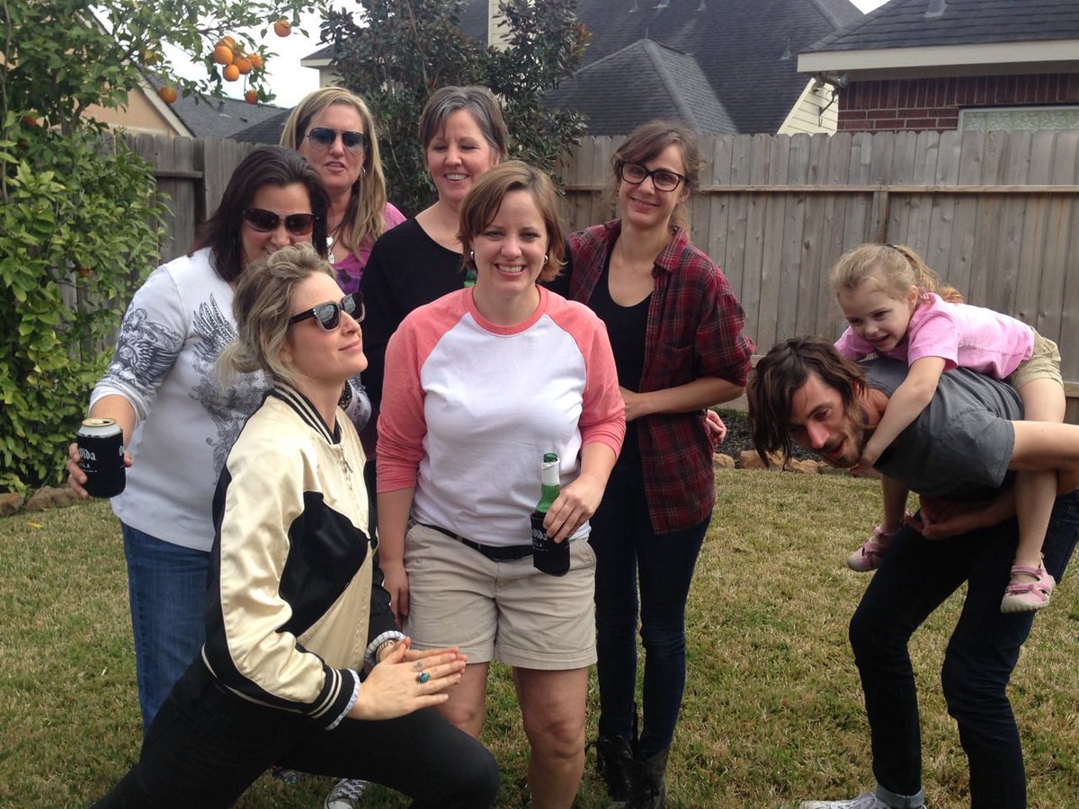homeyk's tweet photo. #fbf to my 2015 Dead Sara house party. This was sooo much fun. #deadsara #emilyarmstrong #siouxsiemedley #seanfriday #chrisnull @TheDEADicated https://t.co/AD23zUk561