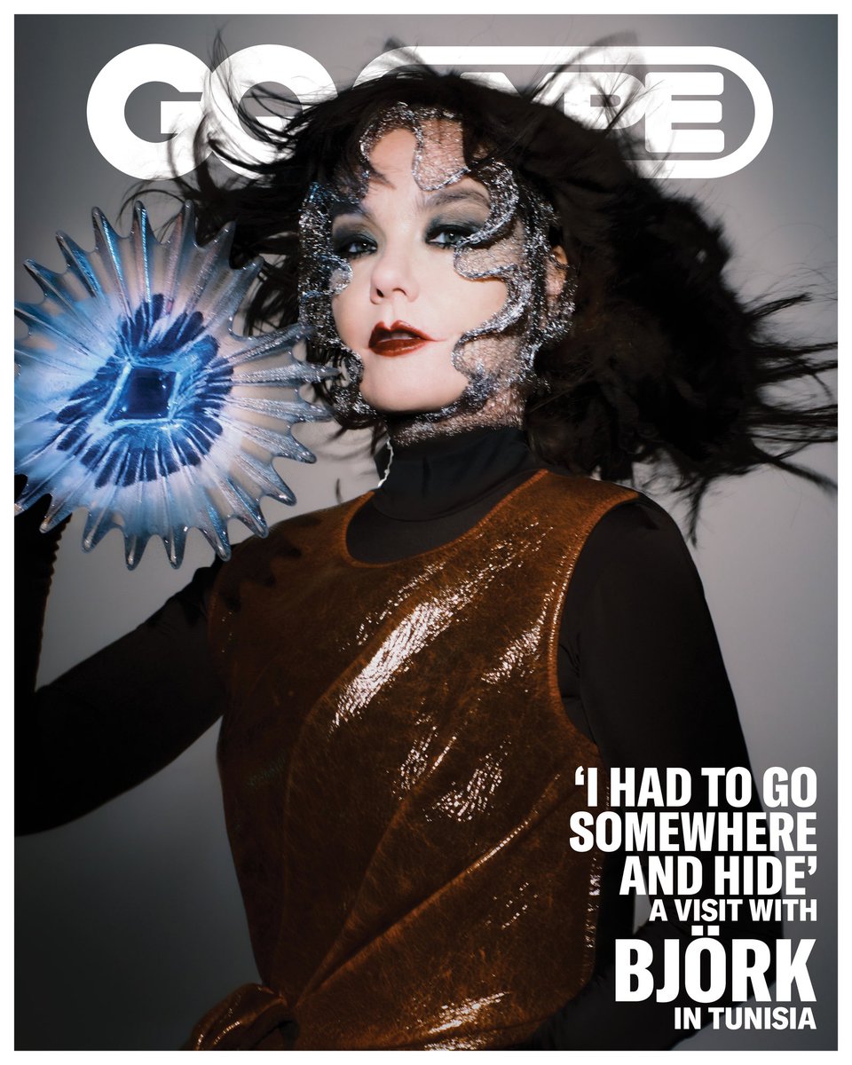 bjork's tweet photo. Cover feature in this week’s GQ Hype @GQMagazine  #GQHype : https://t.co/Si8yf25MHS

photograps : vidar logi 
dress : roksanda 
mask : james merry 
bodysuit: CRITTER 
styling: edda gudmundsdottir 
makeup: andrew gallimore 
hair: hiroshi matsushita 
set designer : andrew lim clarkson 
production: directors lab