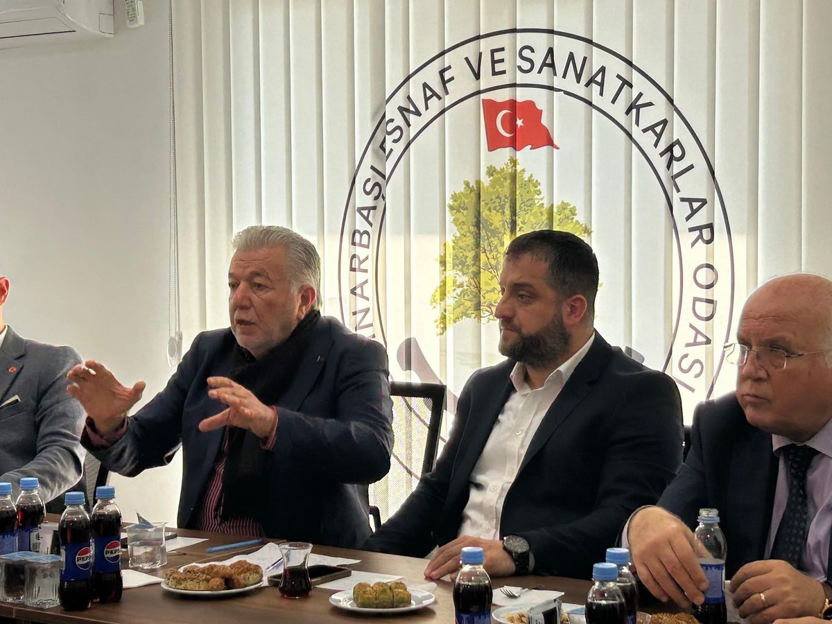 İESOB (@izmiresob) on Twitter photo Bornova bölgesinde faaliyet gösteren esnaf kuruluşları, İESOB Başkanı Yalçın Ata'nın başkanlığında toplanan zirvede bir araya geldi.
<a href="/Yalcinata35/">Yalçın Ata</a> <a href="/NecdetHEPPEKCA2/">Necdet HEPPEKCAN</a> <a href="/ihsanesen11/">ihsan esen</a> Bornova bölgesinde faaliyet gösteren esnaf kuruluşları, İESOB Başkanı Yalçın Ata'nın başkanlığında toplanan zirvede bir araya geldi.
<a href="/Yalcinata35/">Yalçın Ata</a> <a href="/NecdetHEPPEKCA2/">Necdet HEPPEKCAN</a> <a href="/ihsanesen11/">ihsan esen</a>
