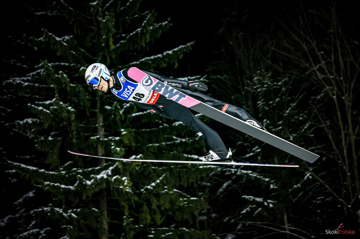SkokiPolska's tweet image. Tak nad Wielką Krokwią w Zakopanem szybowali najlepsi skoczkowie treningów - Johann Andre #Forfang 🇳🇴 Jan #Hörl 🇦🇹 i Daniel #Tschofenig 🇦🇹 Najmocniejszym z Polaków był Paweł #Wąsek 🇵🇱 Przed nami kwalifikacje ⛷️

📸 Julia Piątkowska / FairFocus
#SkokiPolska #skijumpingfamily