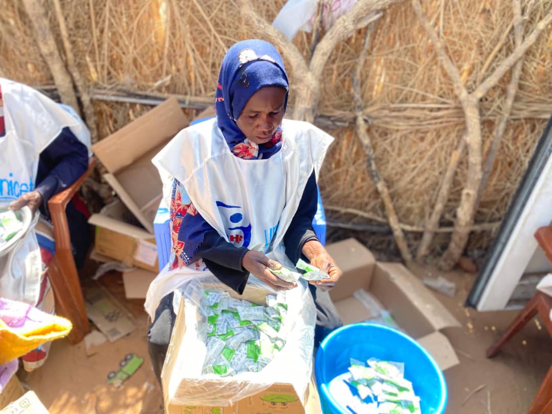 UNICEFSudan's tweet image. 📍North #Darfur.

@UNICEF &amp;amp; partners just concluded a nutrition campaign reaching some 23,000 children &amp;amp; 9,000 pregnant &amp;amp; lactating women with life-saving services.

Yet the needs remain immense and much more must be done to reach those in need.