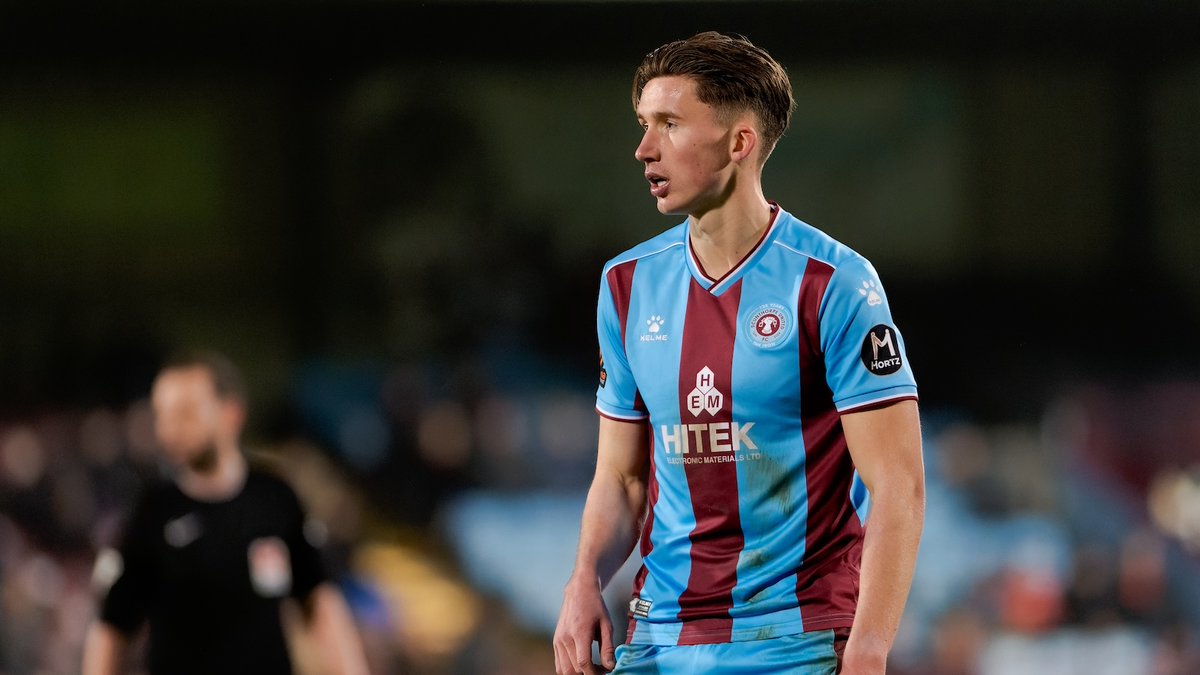 SUFCOfficial's tweet photo. 📰 𝐋𝐎𝐀𝐍 𝐃𝐄𝐏𝐀𝐑𝐓𝐔𝐑𝐄
Scunthorpe United can confirm attacking midfielder Max Brogan has joined Southern League Central side AFC Telford United on an initial one-month loan 👉 https://t.co/JauzKURRJN
#UTI #IRON https://t.co/wFkoJ4xR6E
