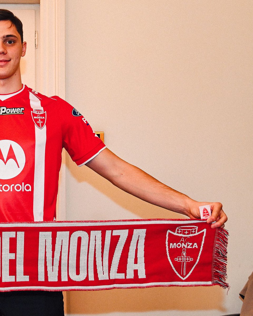 ACMonza's tweet photo. Our new number 3️⃣🔝⚪️🔴
#ACMonza #Welcome #Lekovic https://t.co/FfcASiSzFj
