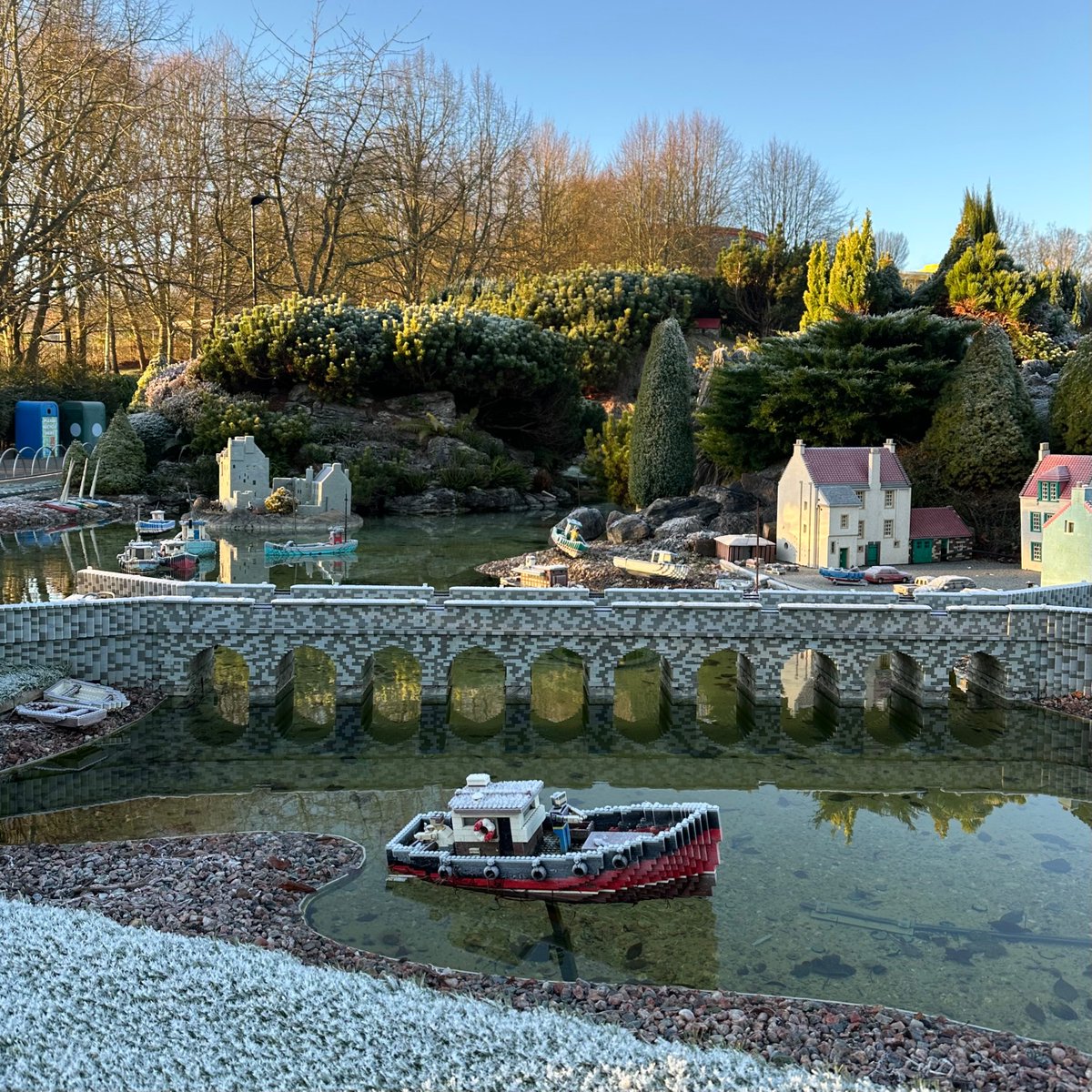 LEGOLANDWindsor's tweet photo. Which season is your favourite in Miniland? ☀️❄️🍂
https://t.co/Mzc3gvVrq8
#LEGOLAND #Miniland #LEGOLANDWindsor #LEGO https://t.co/vcaIhk6j9C
