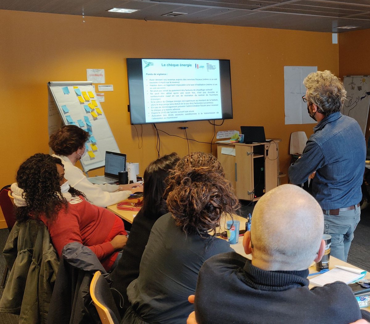 CEES_Energy's tweet image. #FollowFriday! To tackle #energypoverty, energy supplier @Enercoop_SCIC has:

➡️Created a Solidarity Taskforce to direct vulnerable customers to 💸
➡️Worked w @Energie_SolidR - any client can now opt to round up their #energybill to support local energy poverty mitigation schemes