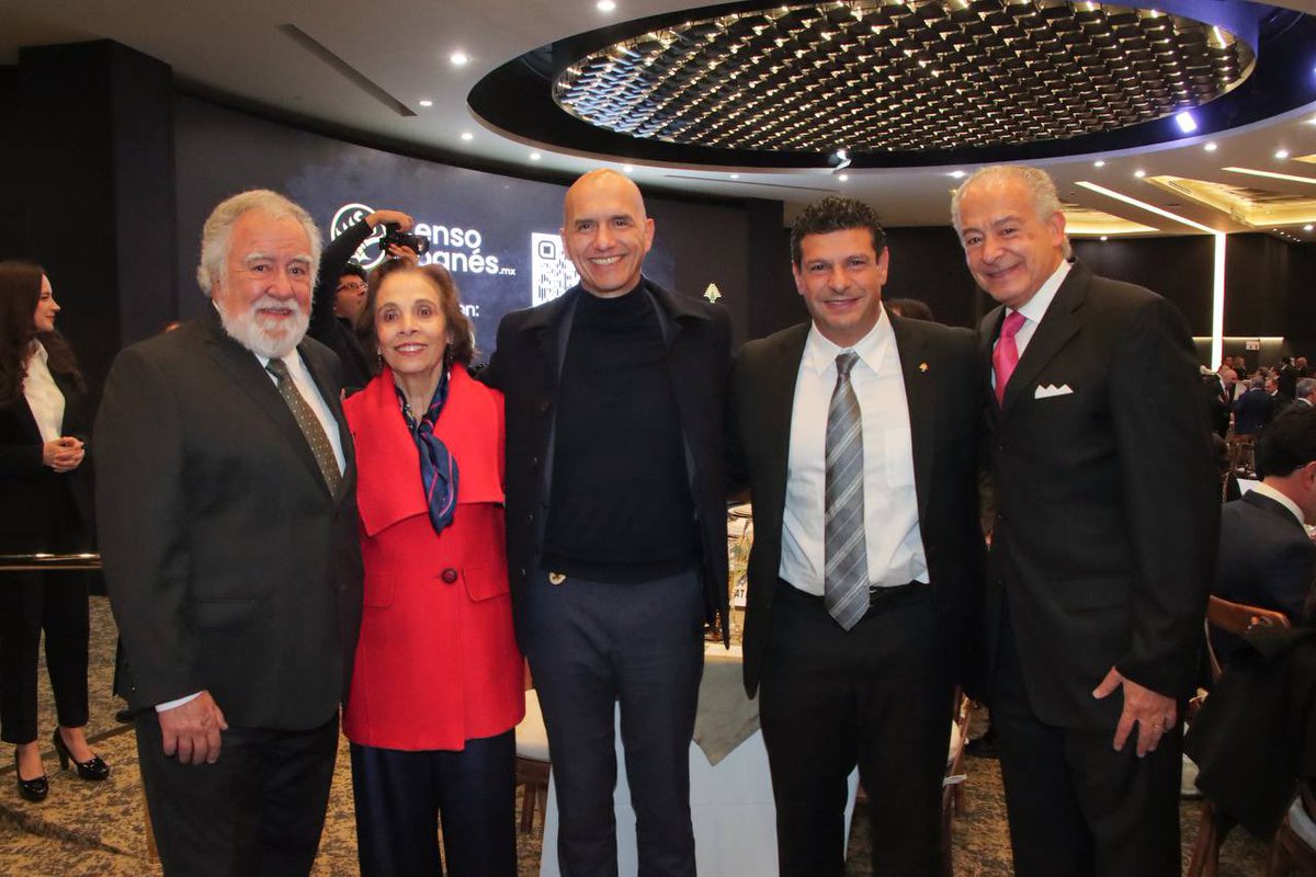 Sin comunidad no hay seguridad; es una realidad que entendemos desde el <a href="/C5_CDMX/">C5 CDMX</a>. Por ello reconocemos la apertura y participación de la comunidad libanesa en la vida política y pública de la #CDMX, bien representada por el <a href="/CENTROLIBANESAC/">CENTRO LIBANES A.C</a> durante la gestión de <a href="/danielkaramt/">Daniel Karam</a>, y