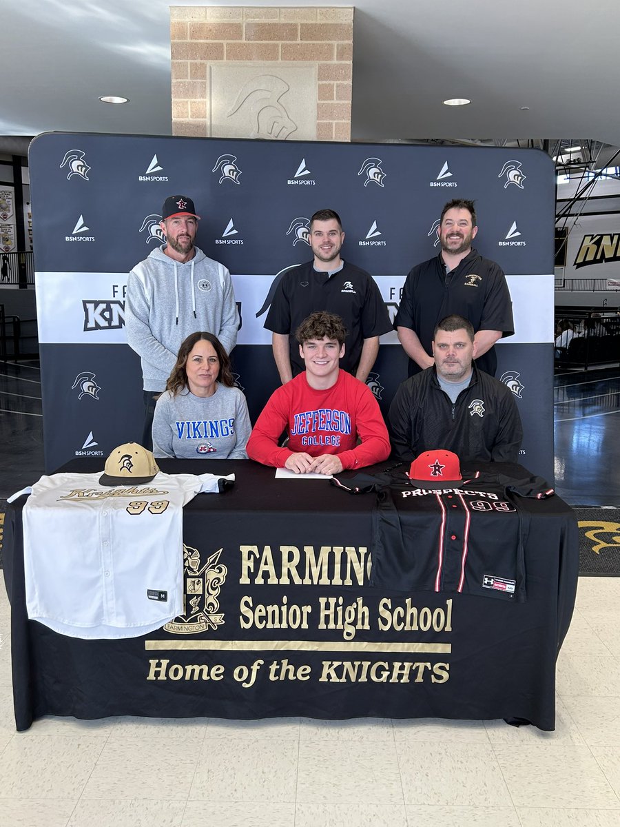 ⚾️✍️OFFICIAL
Farmington’s Jackson McDowell signs his national letter of intent to play baseball for Jefferson College.

<a href="/STLhssports/">STLhighschoolsports</a> <a href="/missouri_sports/">Missouri Sports Network</a> <a href="/JeffCo_Baseball/">JeffCo Baseball</a> <a href="/FHSKnightsBB/">Farmington Baseball</a> <a href="/Knightsad10/">Chad Mills</a>