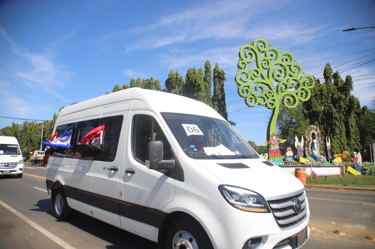 #Nicaragua || León, Capital de la Revolución, saluda la caravana de nuevas unidades de transporte provenientes de la República Popular China, las cuales vienen a modernizar el transporte público del país.

<a href="/VivaNicaragua13/">Viva Nicaragua</a> <a href="/el19digital/">El 19 Digital</a> <a href="/Canal2Nicaragua/">Canal 2</a> <a href="/Canal4Ni/">Canal 4 Nicaragua</a> <a href="/nuevaya/">La Nueva Radio YA</a>
