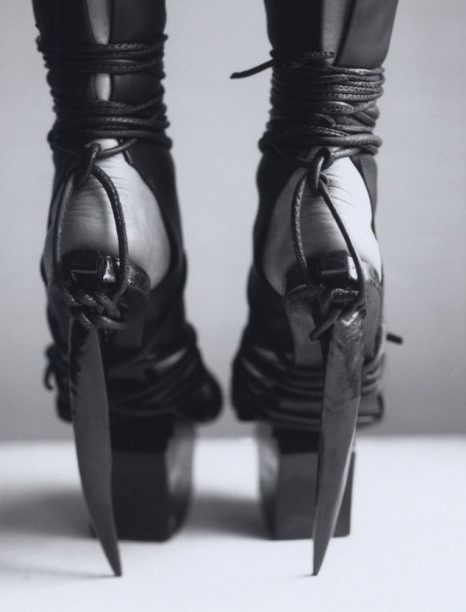 Aoi Kotsuhiroi Shoes
Exotic Regrets