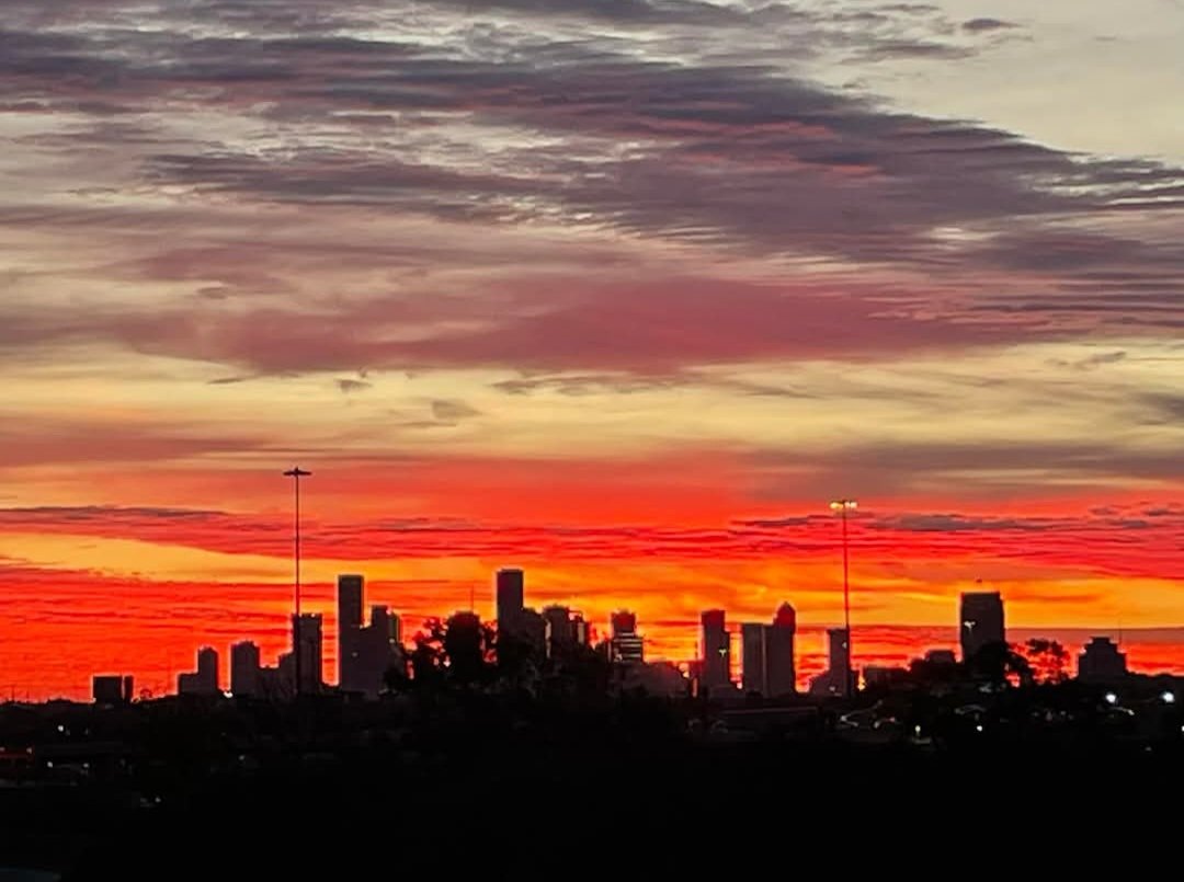 YSalvatierra2's tweet photo. Good morning y'all! Happy Friday! My friend took this amazing photo today and I had to share!! Have an awesome day and may the odds be ever in the Texans favor!! #lesssgo https://t.co/BEHPjQrH8f
