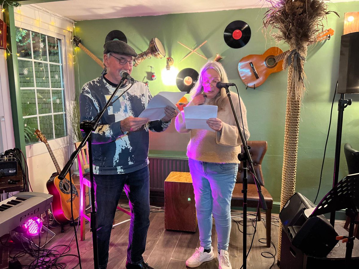 Link to Video of @Dreadingslam #poets making #poetry fun at local #openmic ( BoHo #openmicNight at the <a href="/thefish_cottage/">Fishermans Cottage</a> #RdgUK .)
<a href="/GillianPassman/">GillianPassman</a> performs one of her “odd couple sketch” with Park poets founder <a href="/Johngil37312452/">John giles</a> 

facebook.com/1293291983/vid…