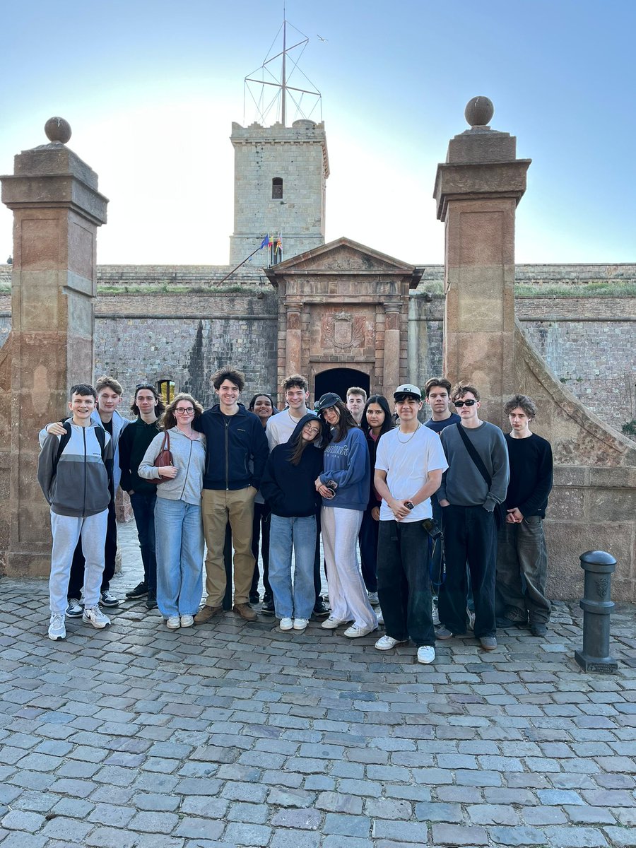 Spanish Turing House School tweet media