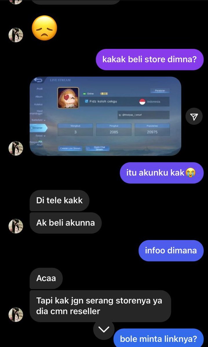 akai_lia's tweet photo. pas itu kami hampir aja percaya, tapi untung ada yg ngedm temenku dia bilang kalo misalnya dia beli di salah satu store di tele,
Ya aku sama temenku kaget dong kok tiba tiba langsung beda orang lagi https://t.co/MiZFOg48Yl